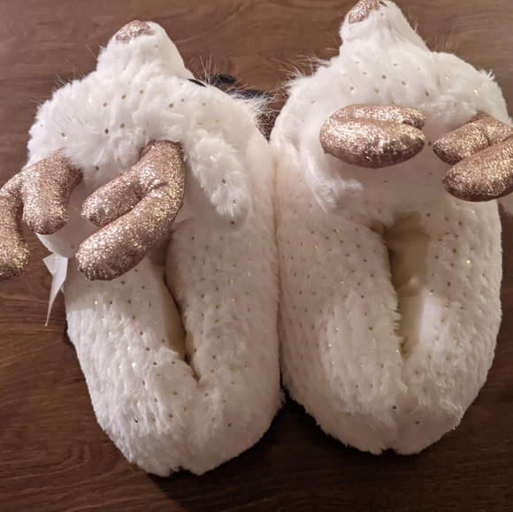 Fluffy Gold Antler Stag Slippers - Picture 7 of 13